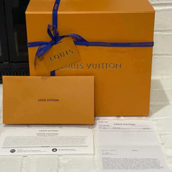 Louis Vuitton BOITE CHAPEAU SOUPLE PM (Brand New) - Picture 12 of 12